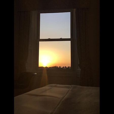 אדינבורו Martins Guest House מראה חיצוני תמונה